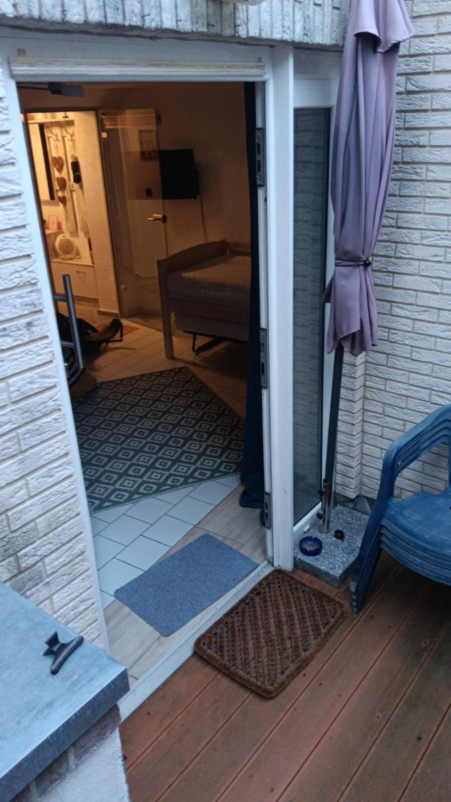 Private 1-2,5 -Zimmer-Wohnung Mit Terrasse Цюльпих Экстерьер фото