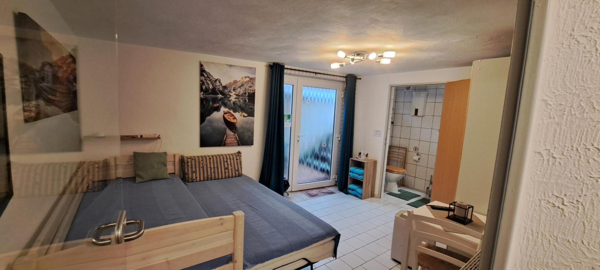 Private 1-2,5 -Zimmer-Wohnung Mit Terrasse Цюльпих Экстерьер фото